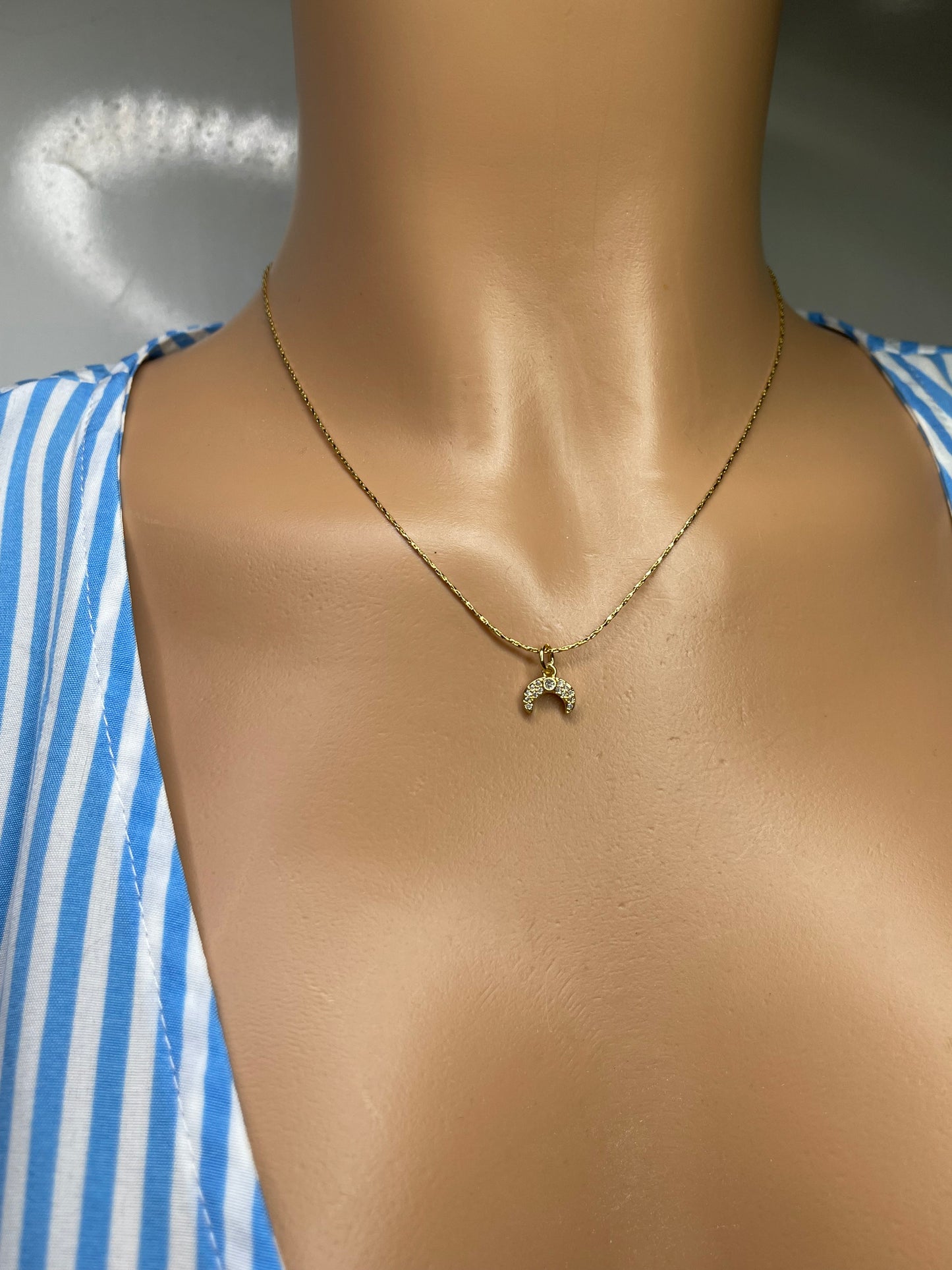 Dainty necklace 18 karat plated