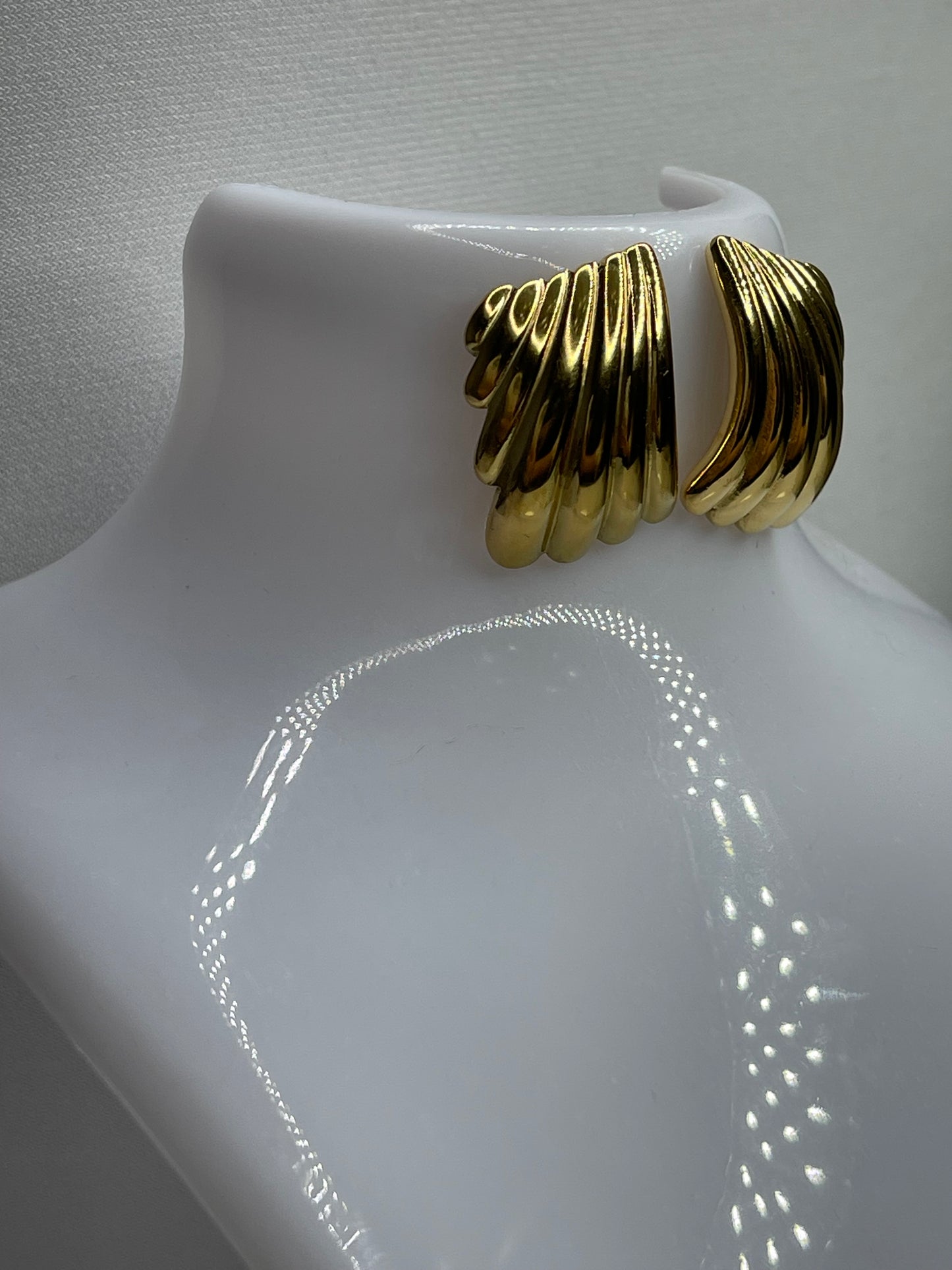 Kind Classy Gold earrings Stainless steel earrings