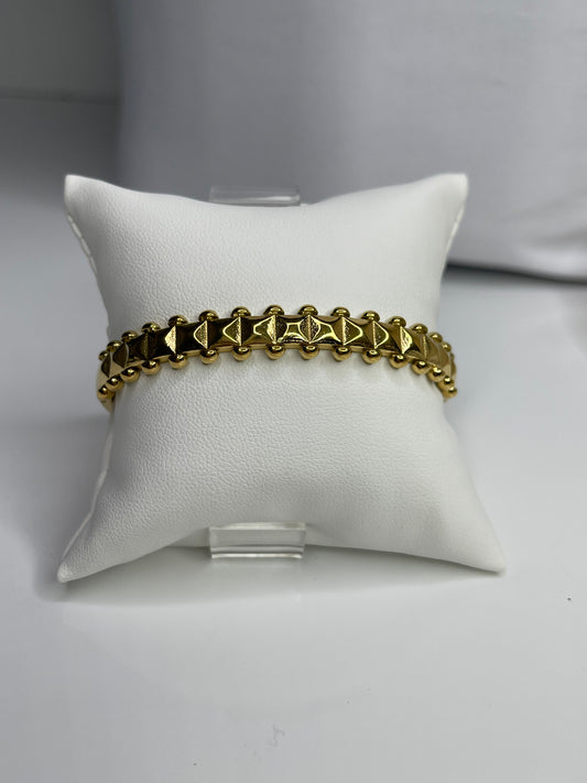 Kenidy Gold Bangle Bracelet/ Stackable Bangle Arm Candy