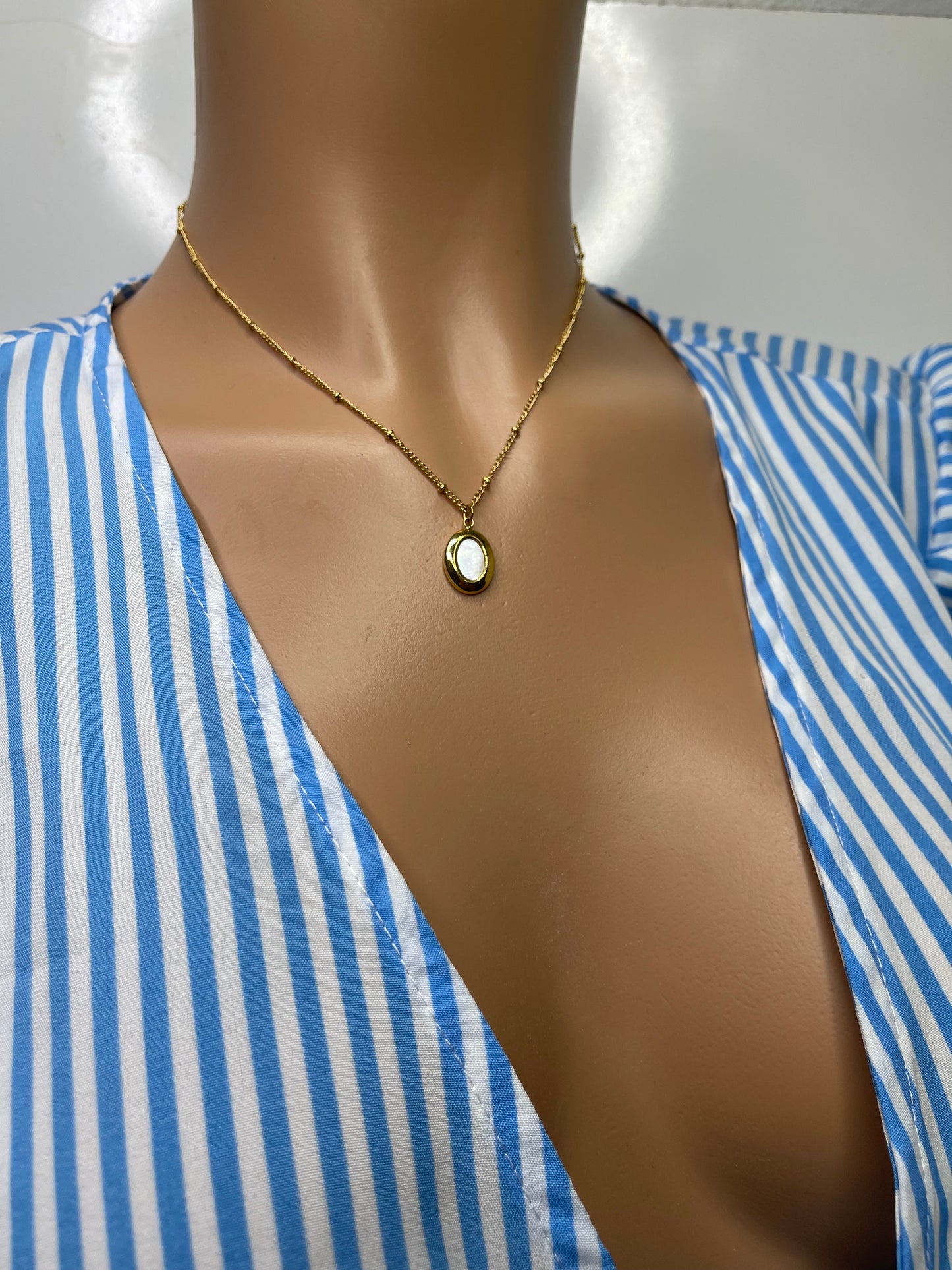 Mother Pearl Necklace stainless steel