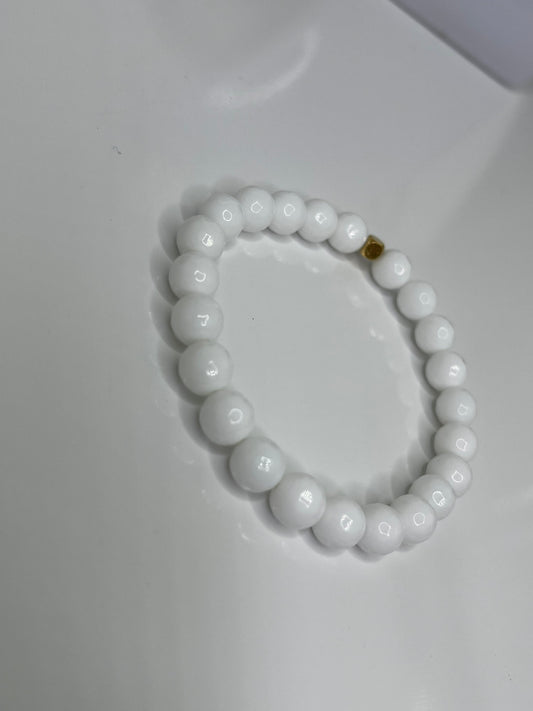 Faceted shimmer White mountain Jade beaded Bracelet