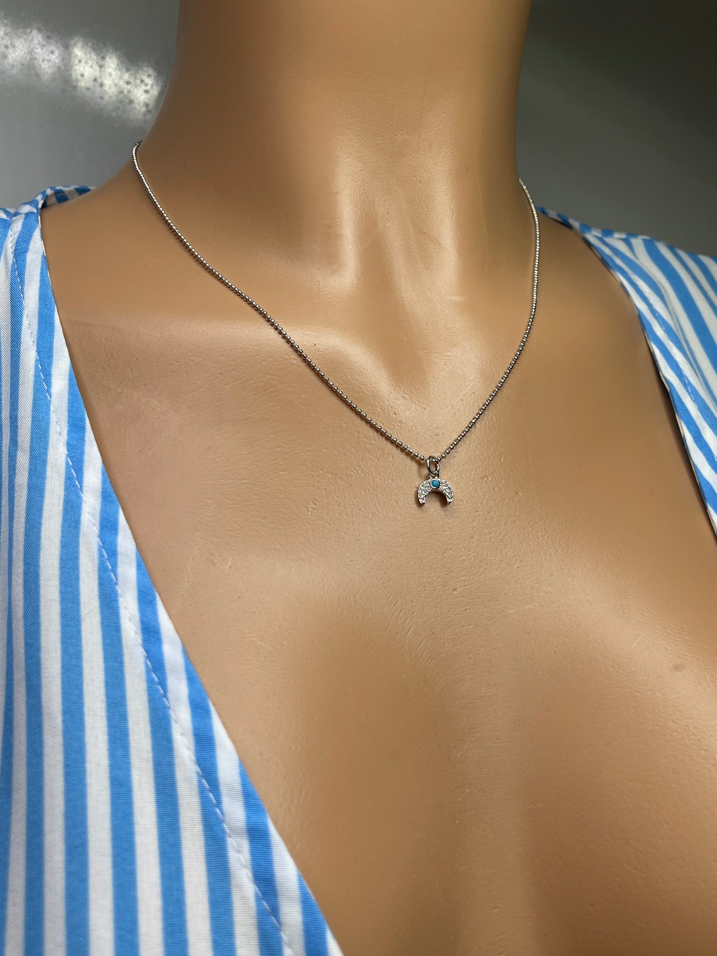 Dainty silver necklace