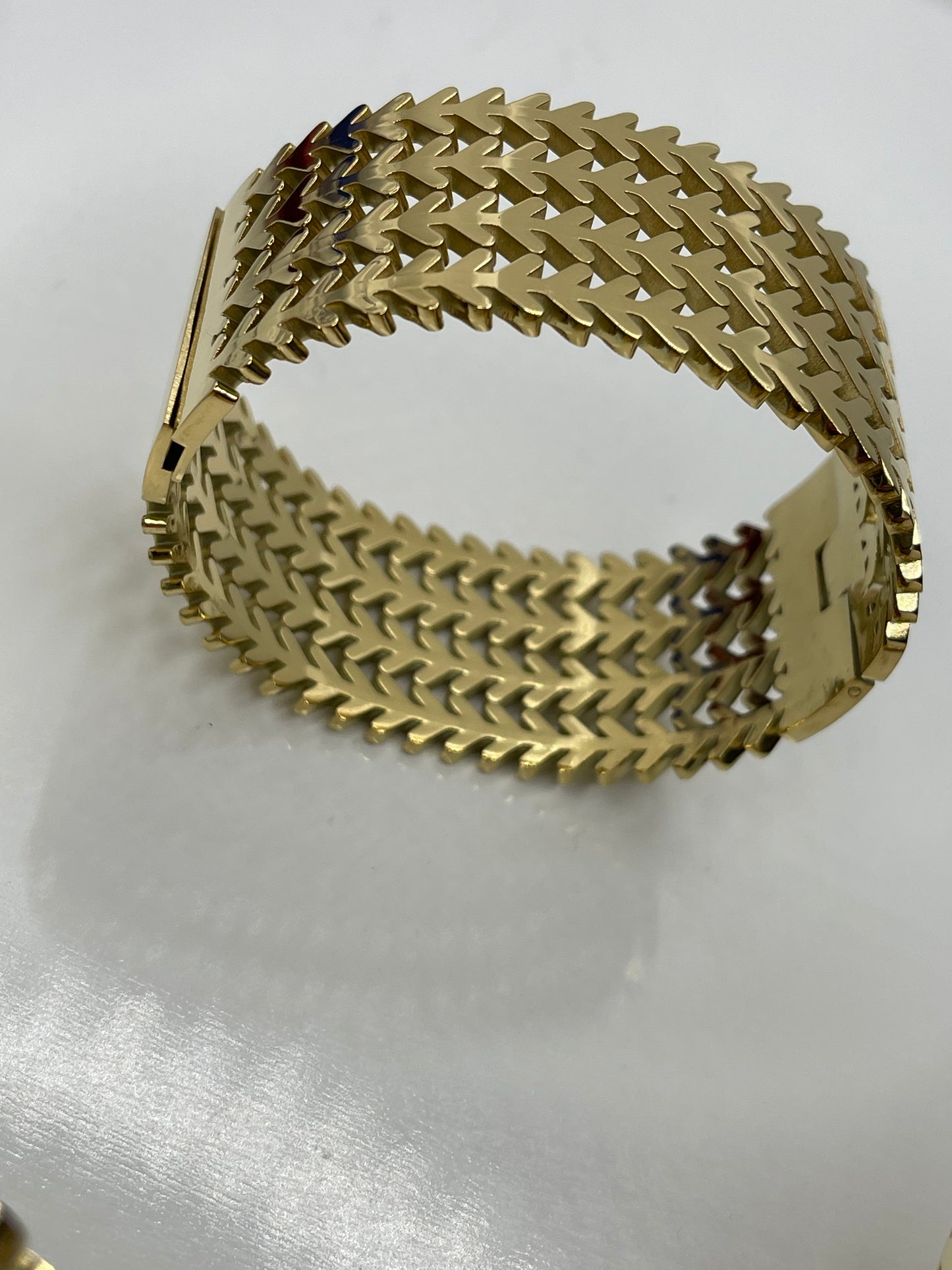 Gold stainless steel bangle bracelet