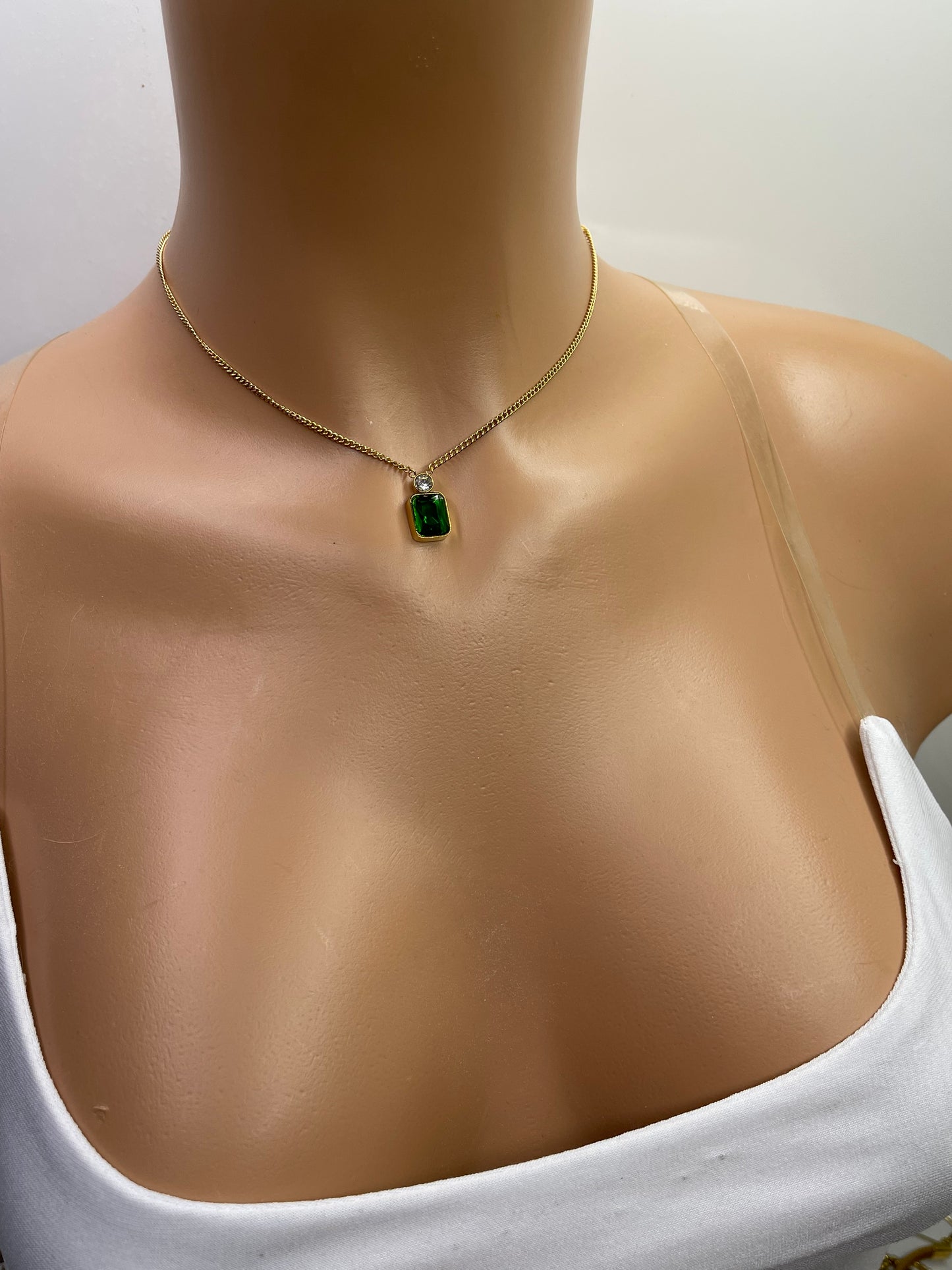 Green crystal pendant Necklace