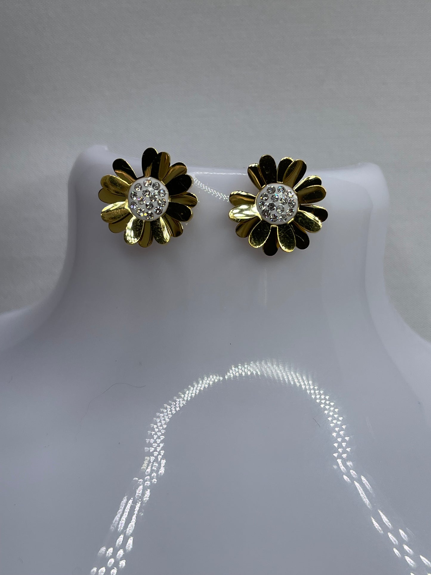 Daisy Crystal Gold earrings Stainless steel earrings