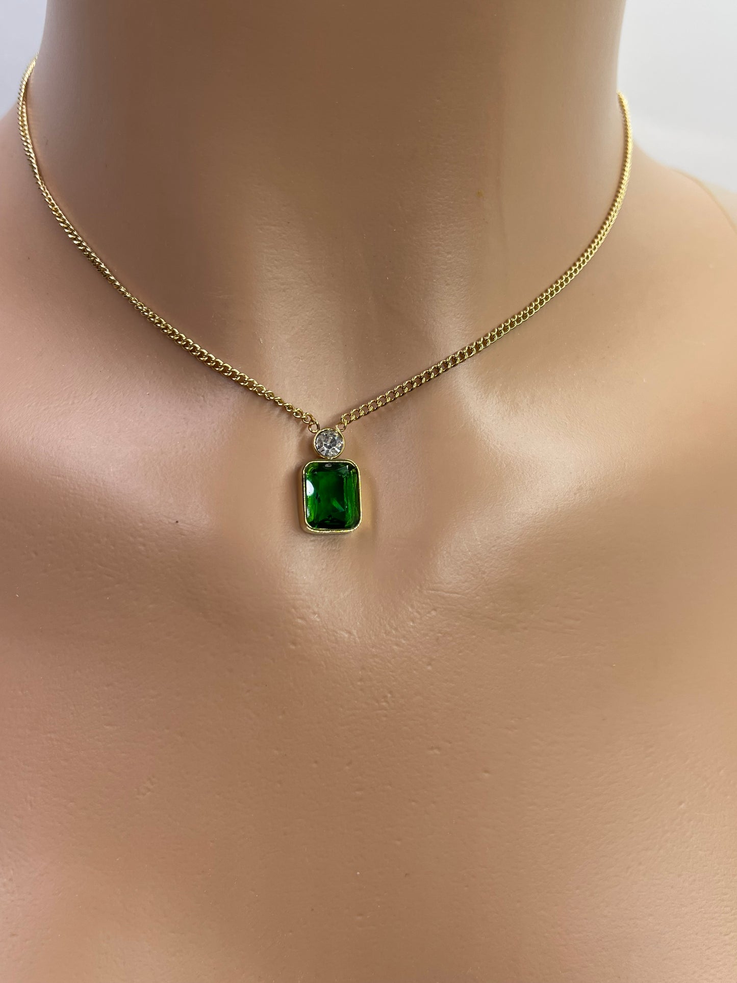 Green crystal pendant Necklace