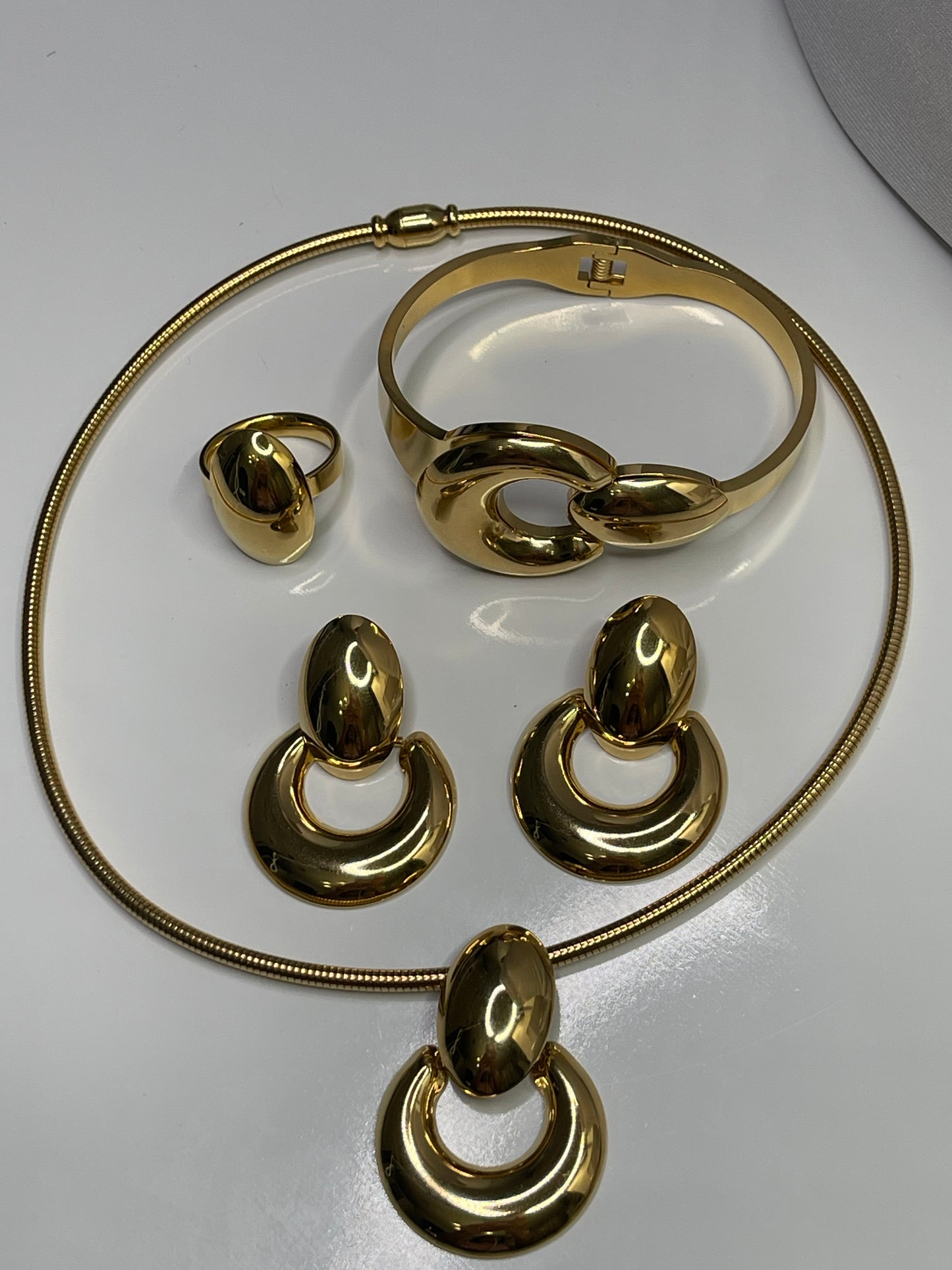 Presa Gold Necklace Set stainless steel