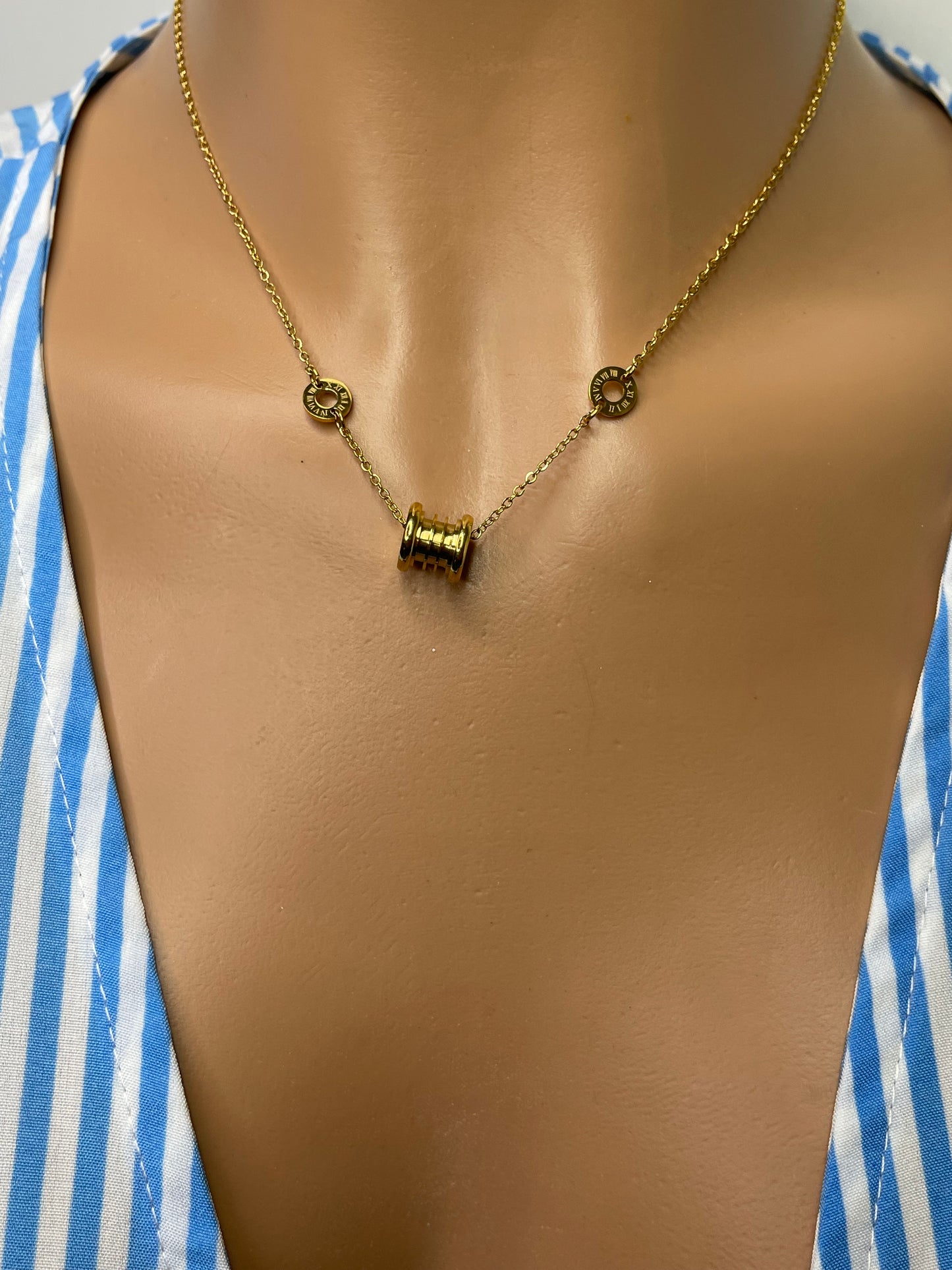 Jan Dainty Necklace