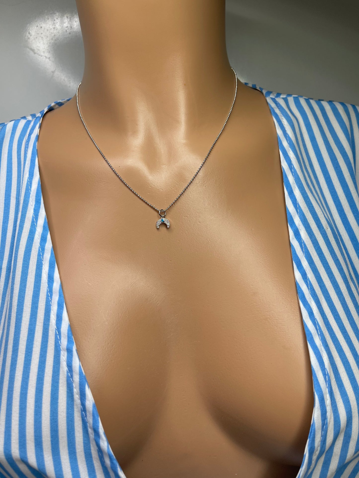 Dainty silver necklace