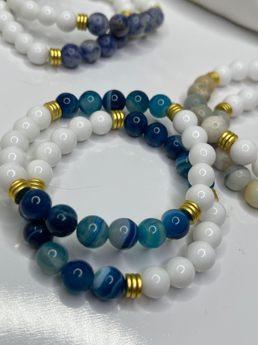 Blue agate white mountain jade beaded bracelet