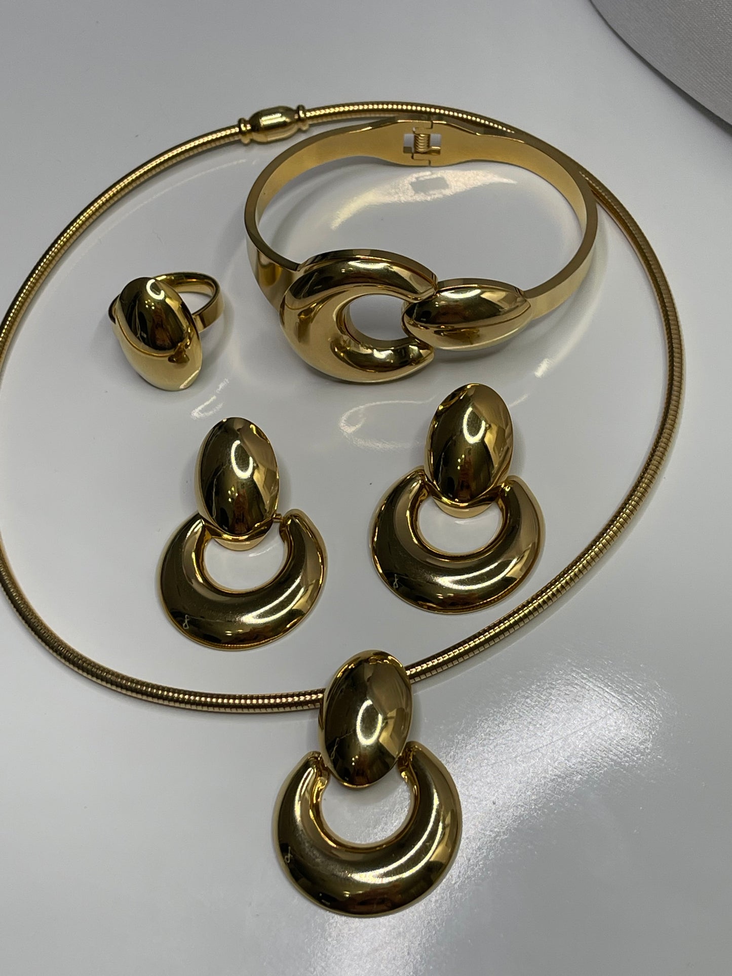 Presa Gold Necklace Set stainless steel