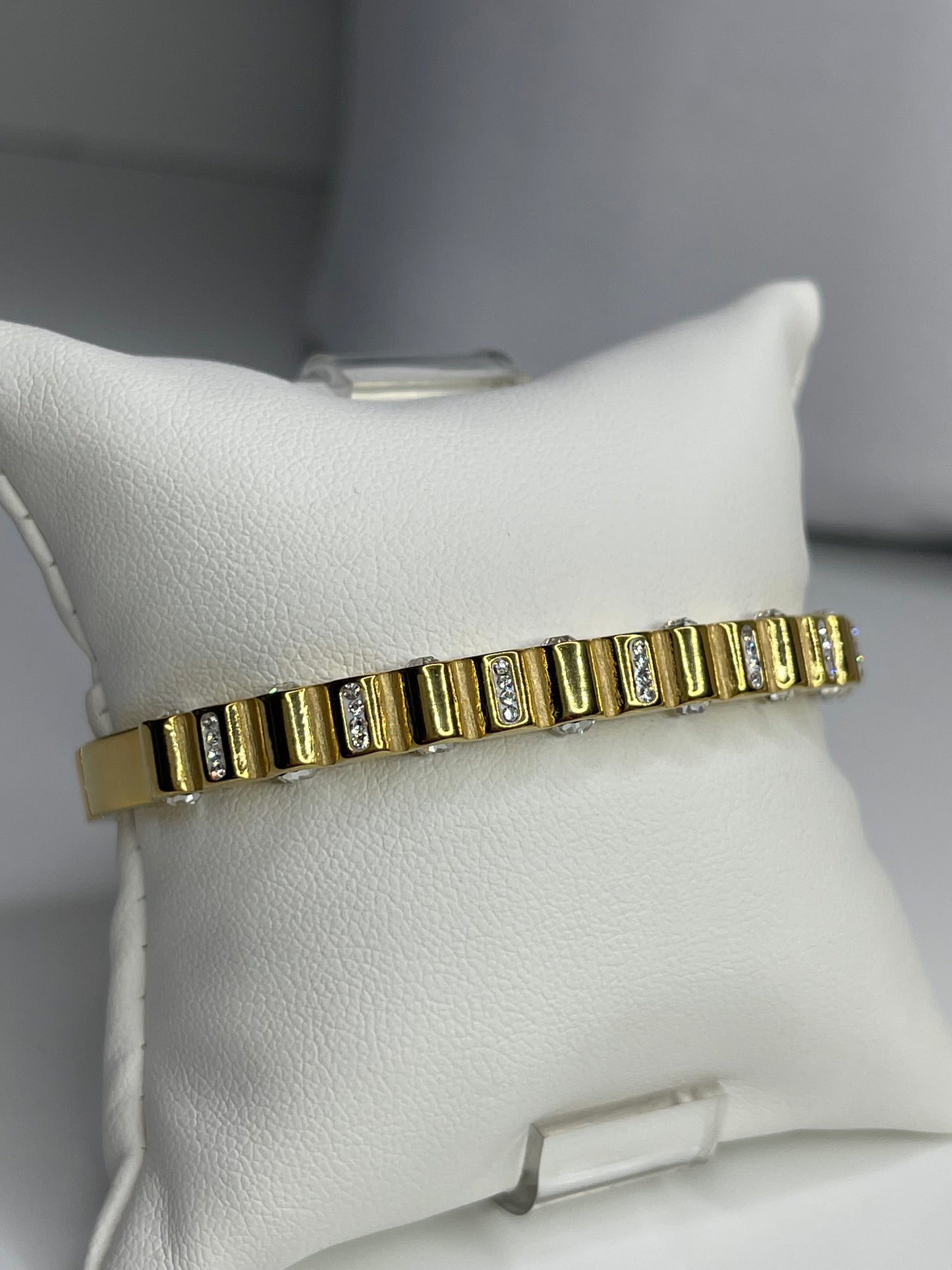 Tinna Gold Bangle Bracelet/ Stackable Bangles Arm Candy