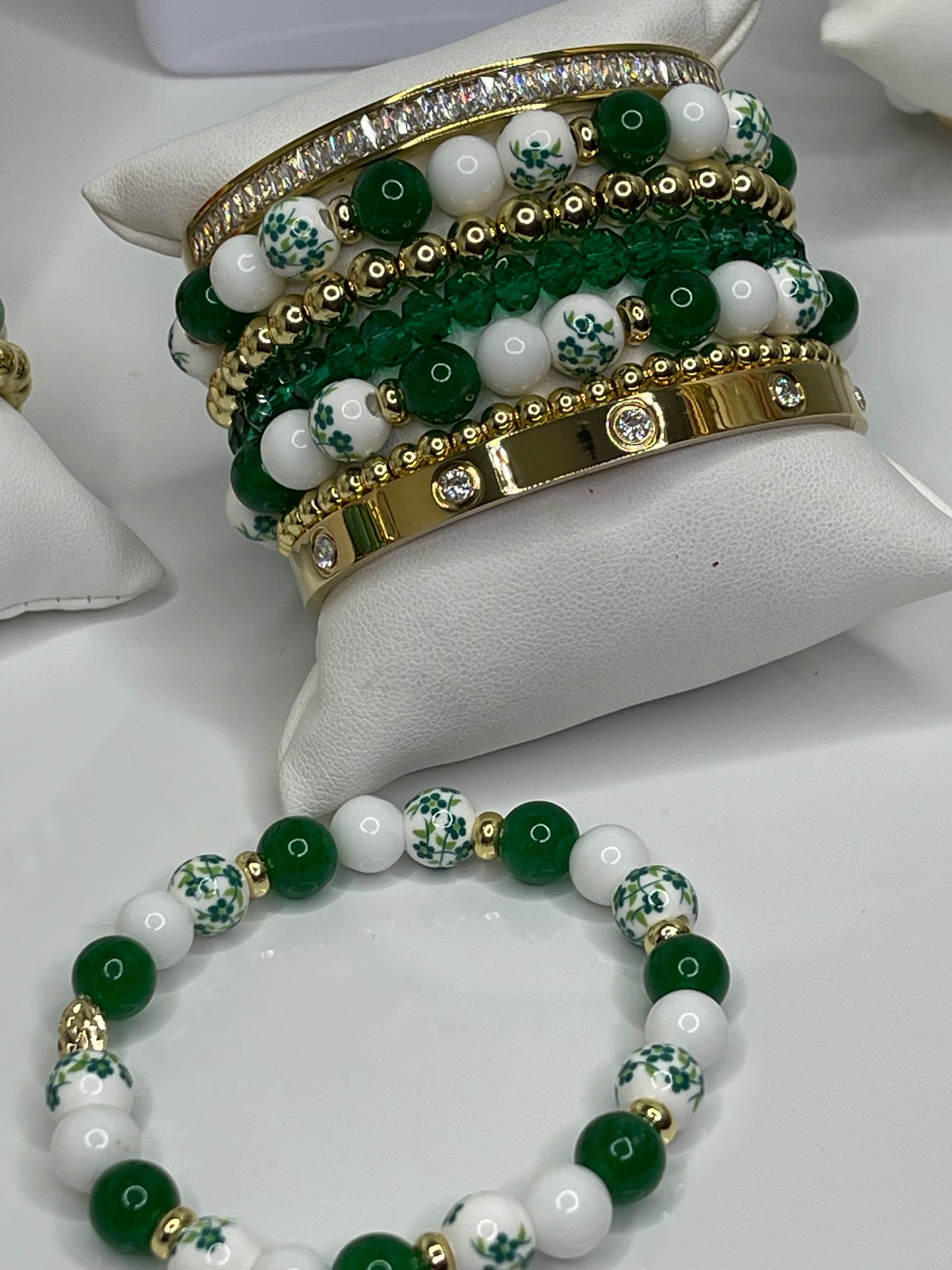 Floral Green bead bracelet