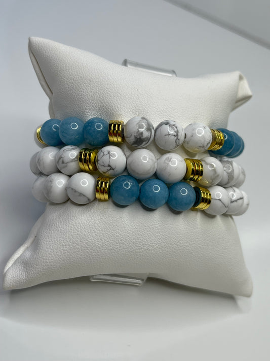 Blue agate / Howlite beaded bracelet (set of 3)