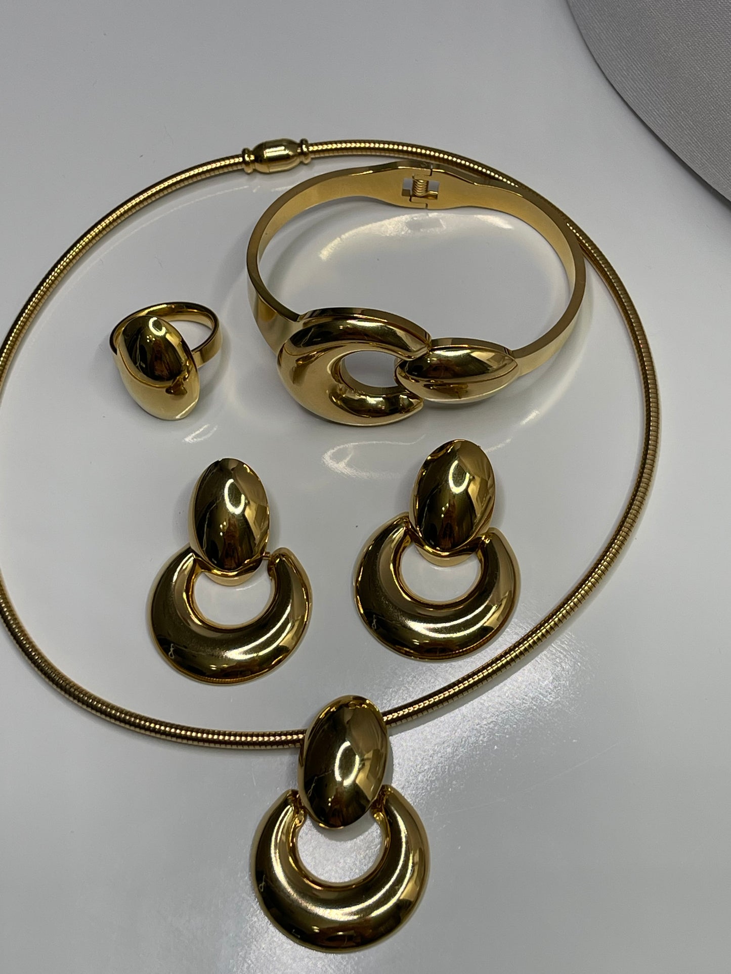 Presa Gold Necklace Set stainless steel