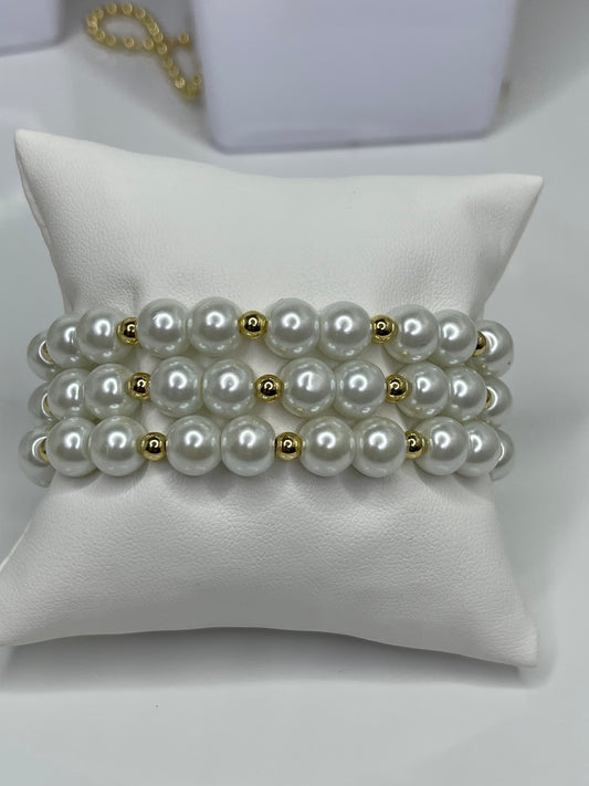 Lucy Pearl Bracelet with Gold bracelet