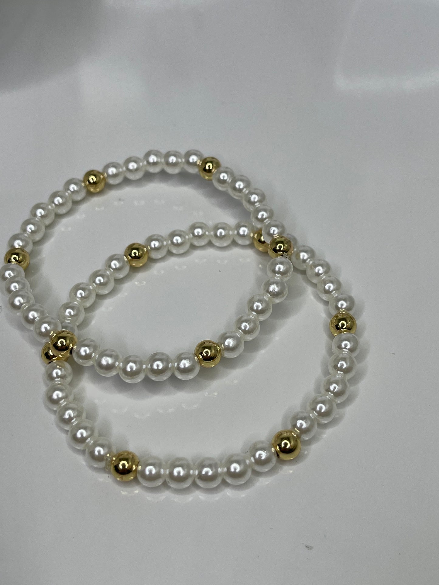 Pearl Bracelet with Gold 18 karat accent