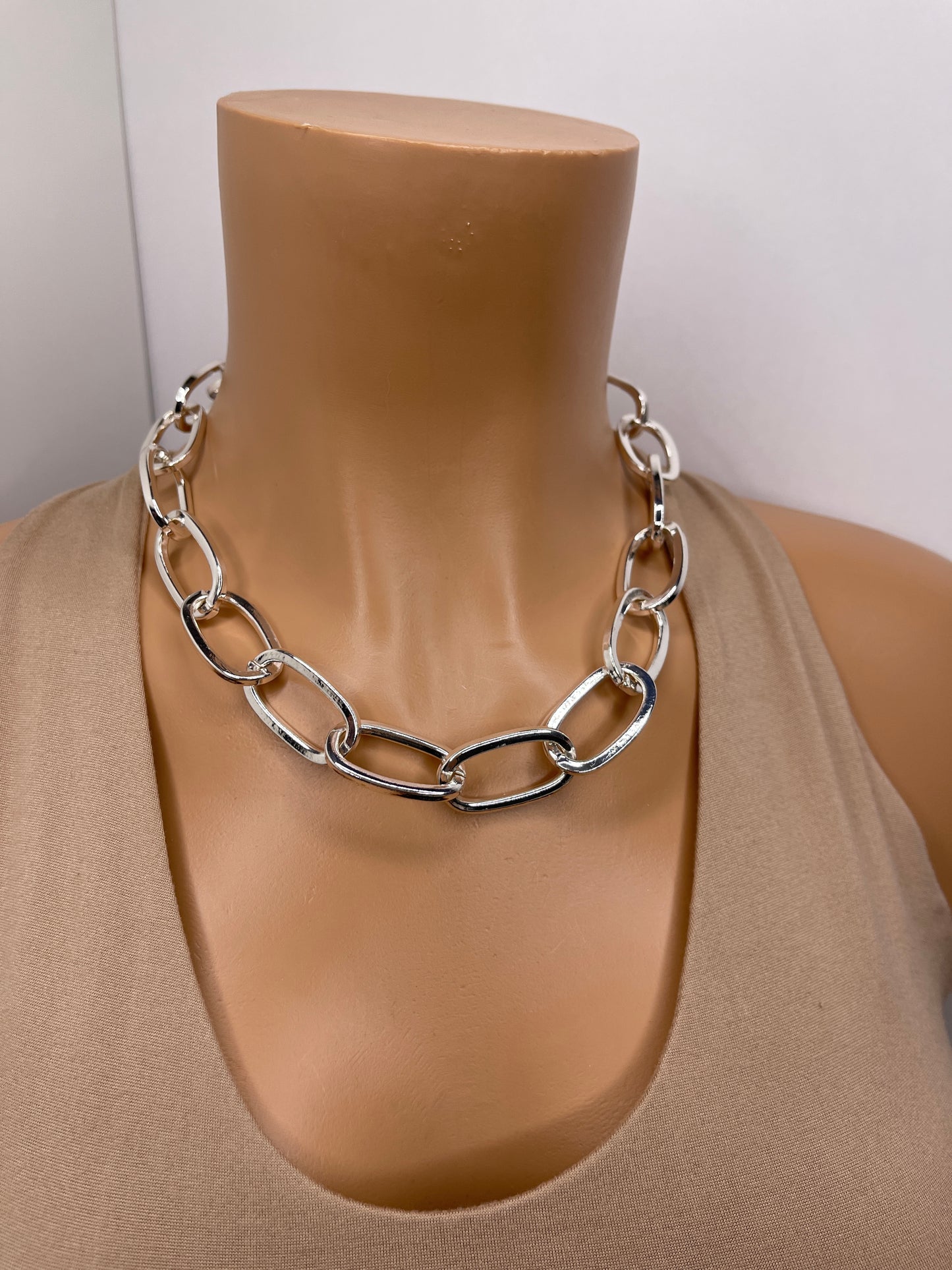 Silver Fashion Necklace