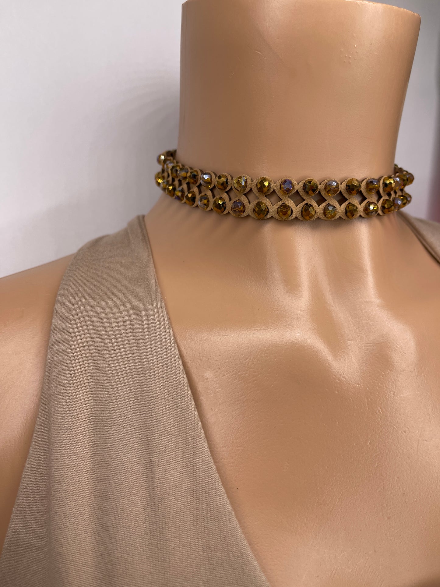 Kes Choker necklace