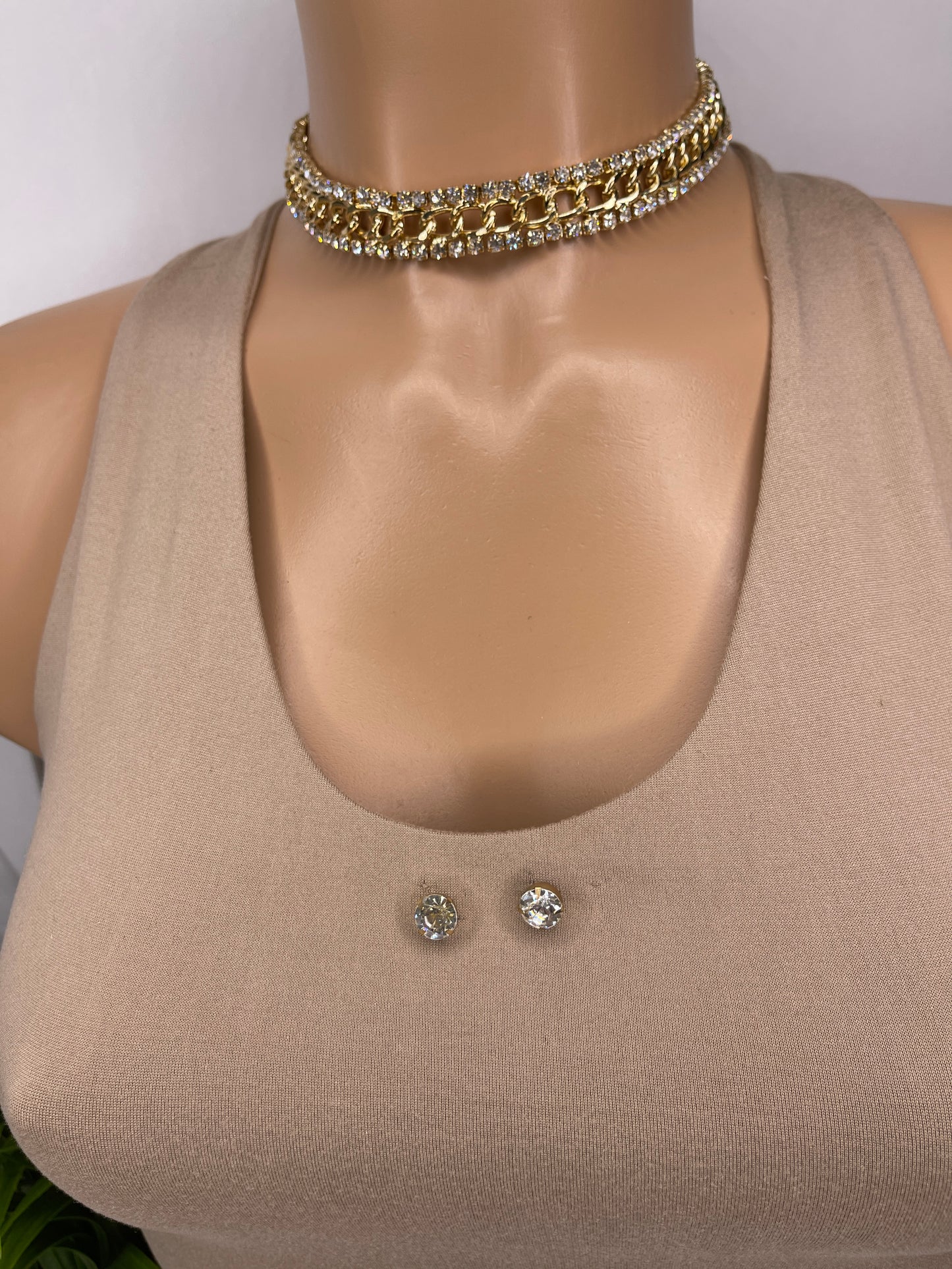 Jes Gold Choker Necklace