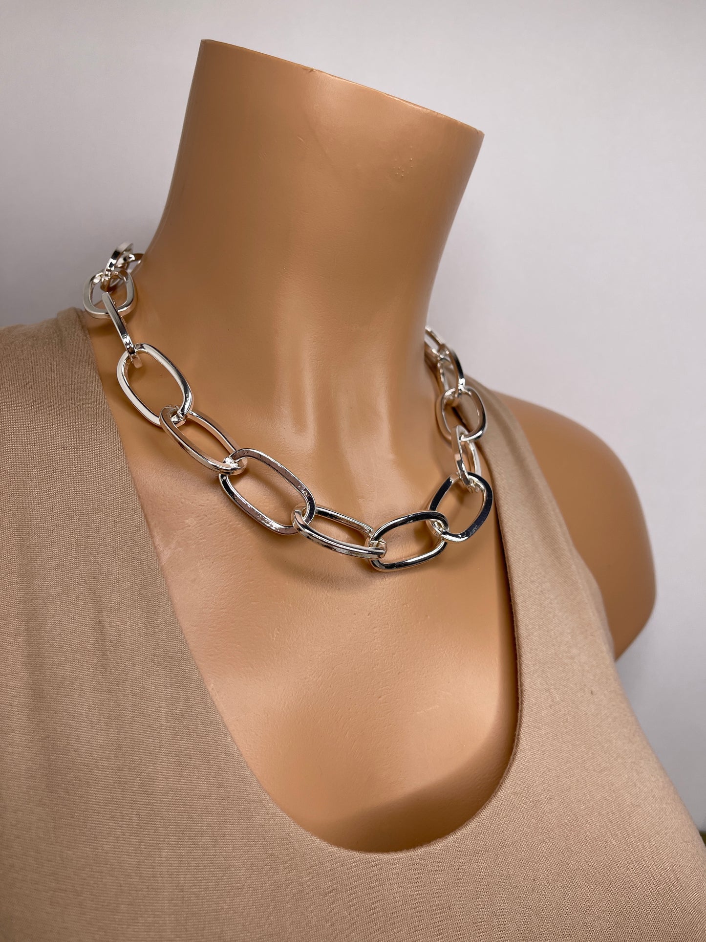 Silver Fashion Necklace