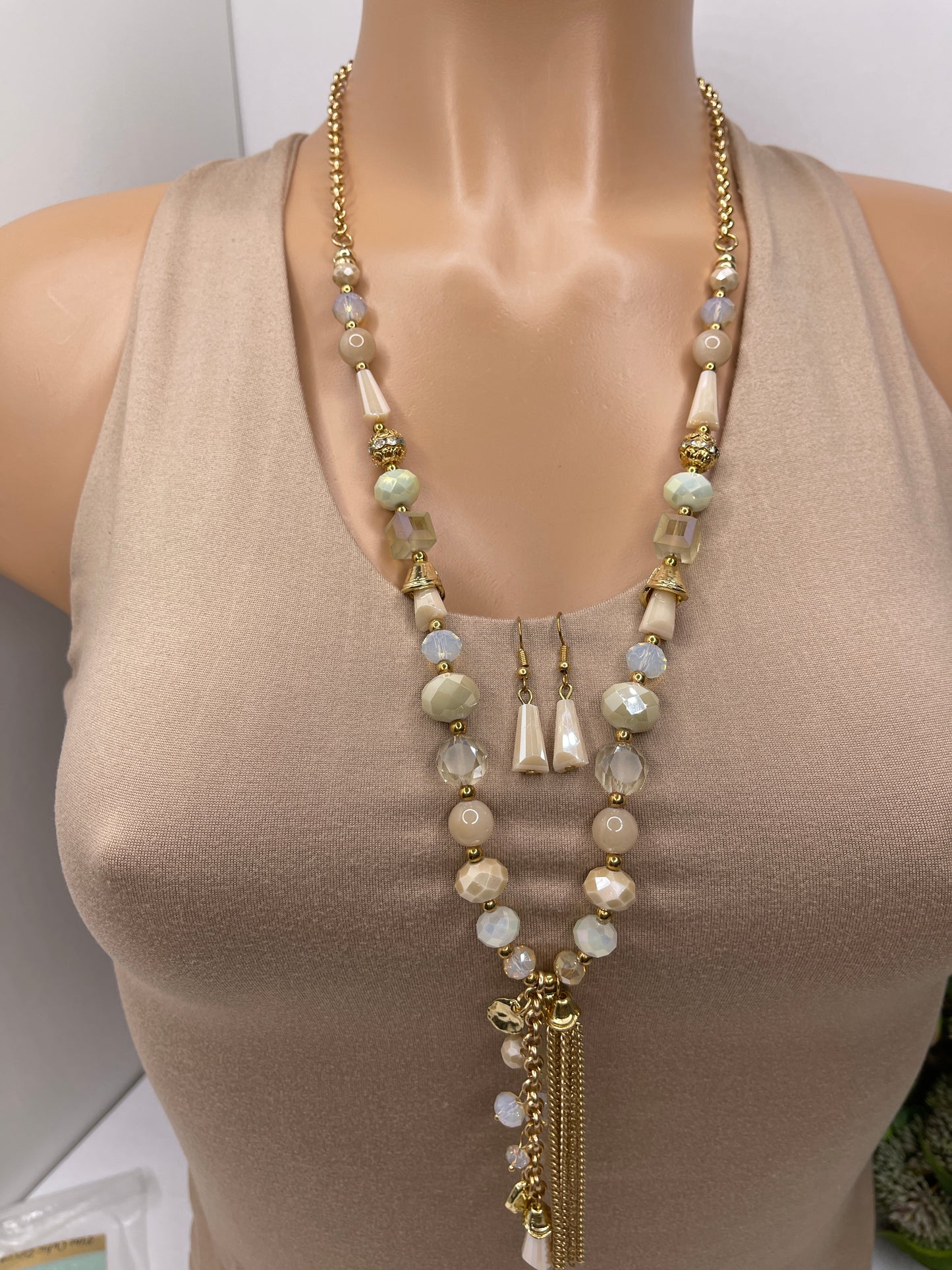 Lux Beaded Necklace with Earrings