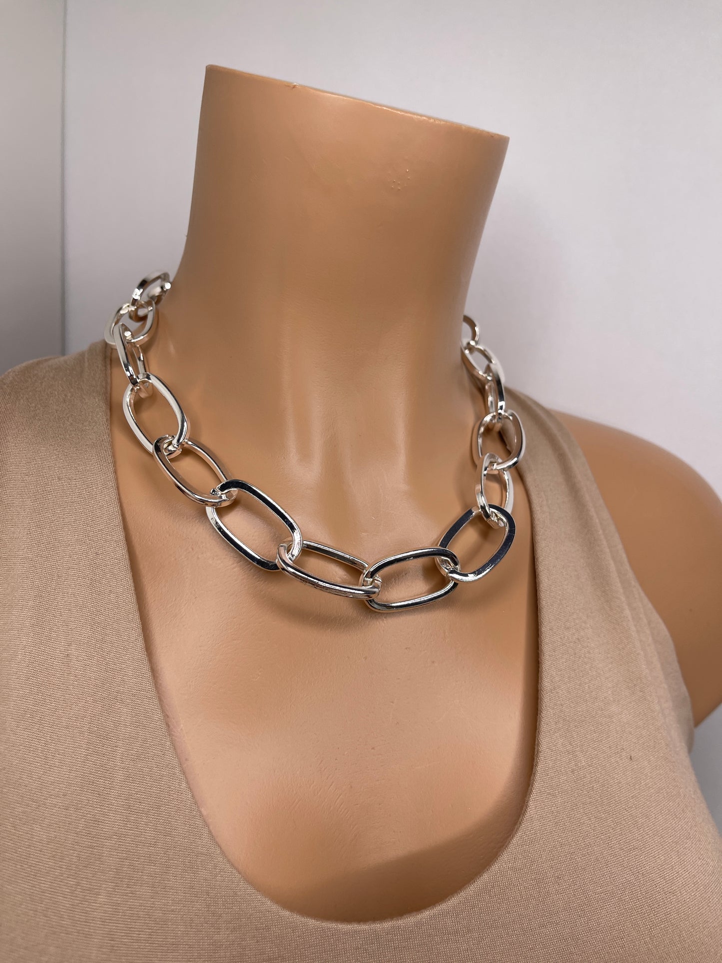 Silver Fashion Necklace