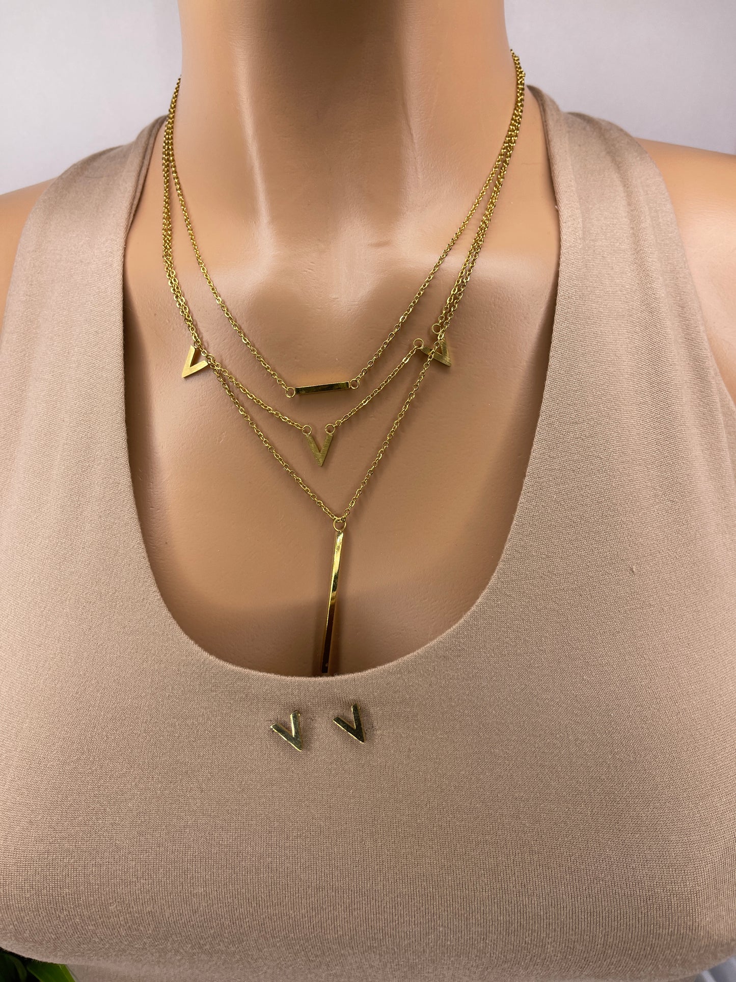 Three Layered Necklace with earrings