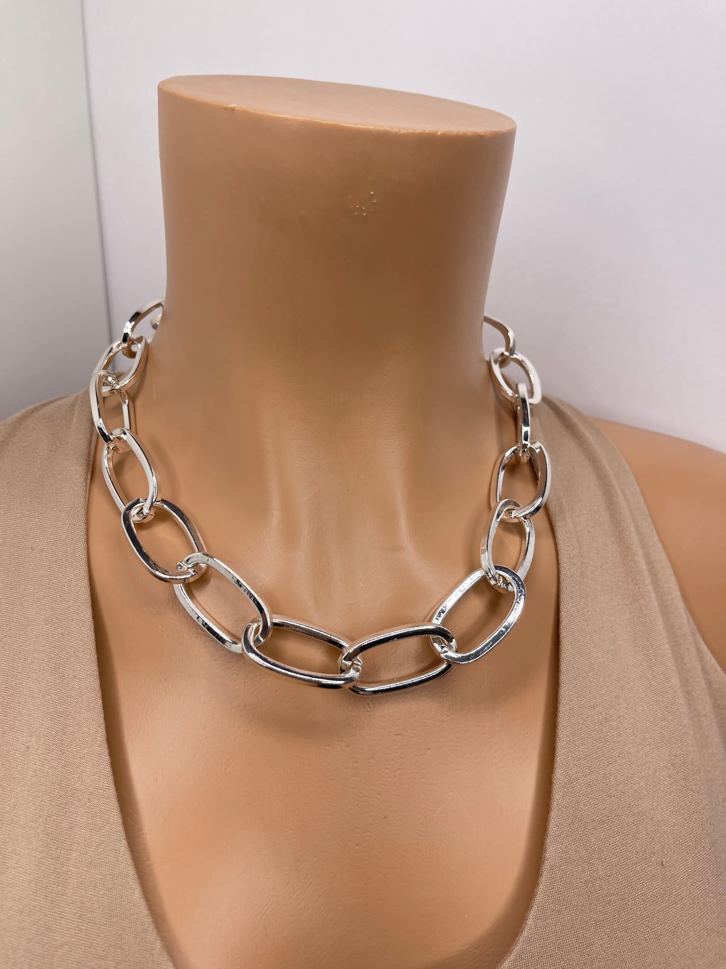 Silver Fashion Necklace