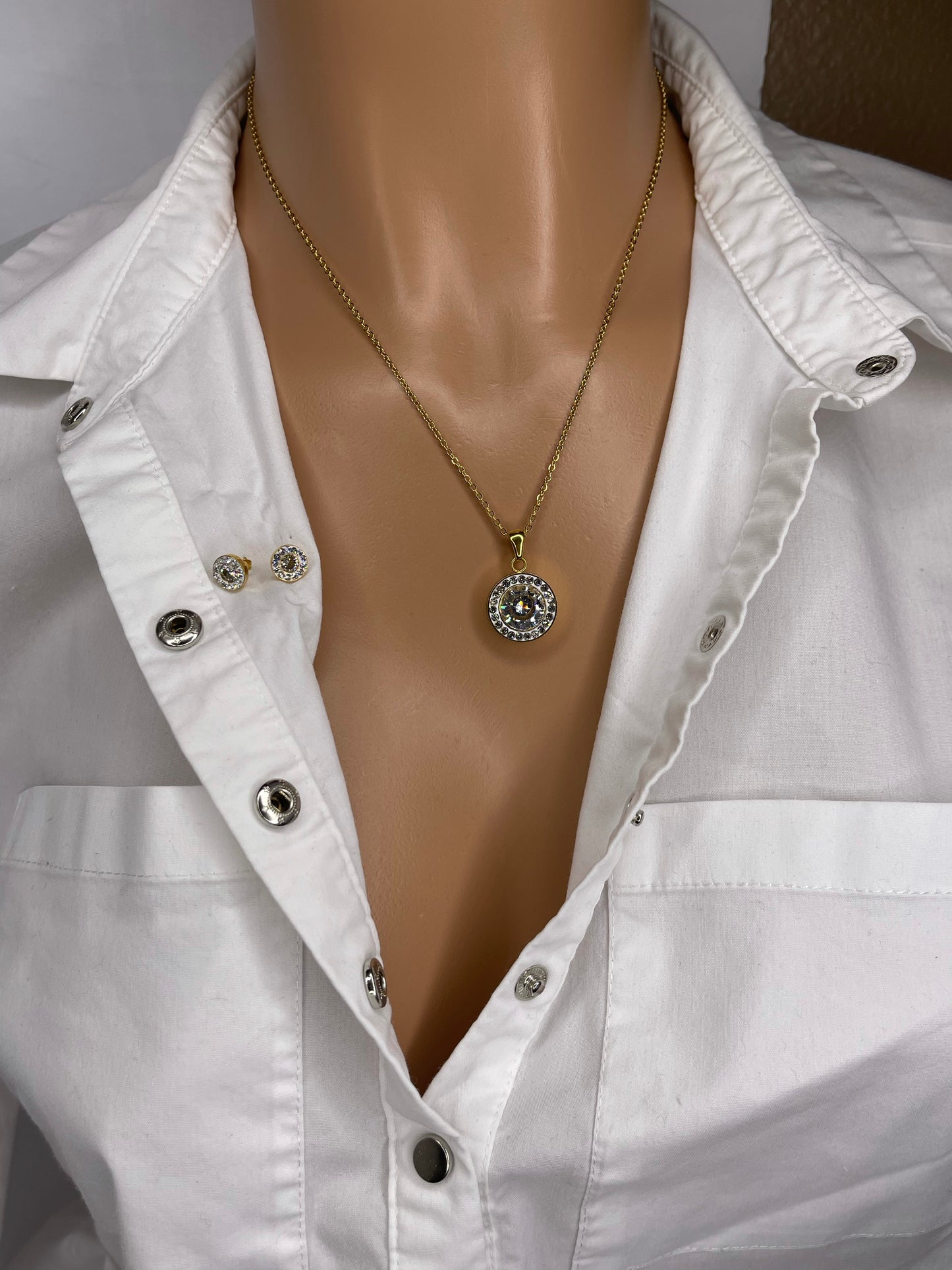 Julie Diamonde Necklace Set earrings