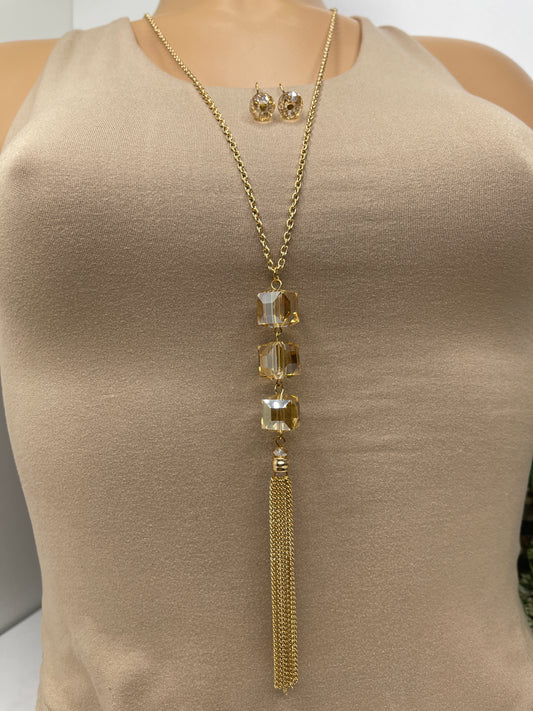 Linger Crystal Necklace set with earrings