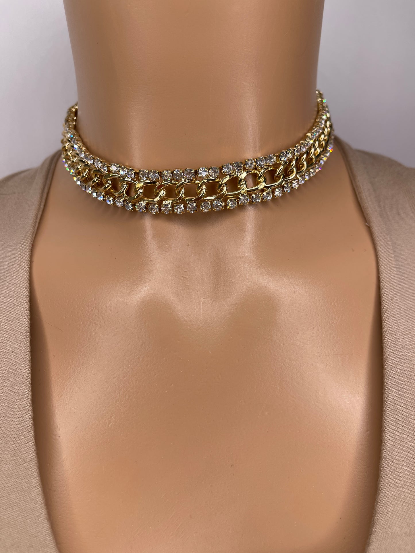 Jes Gold Choker Necklace