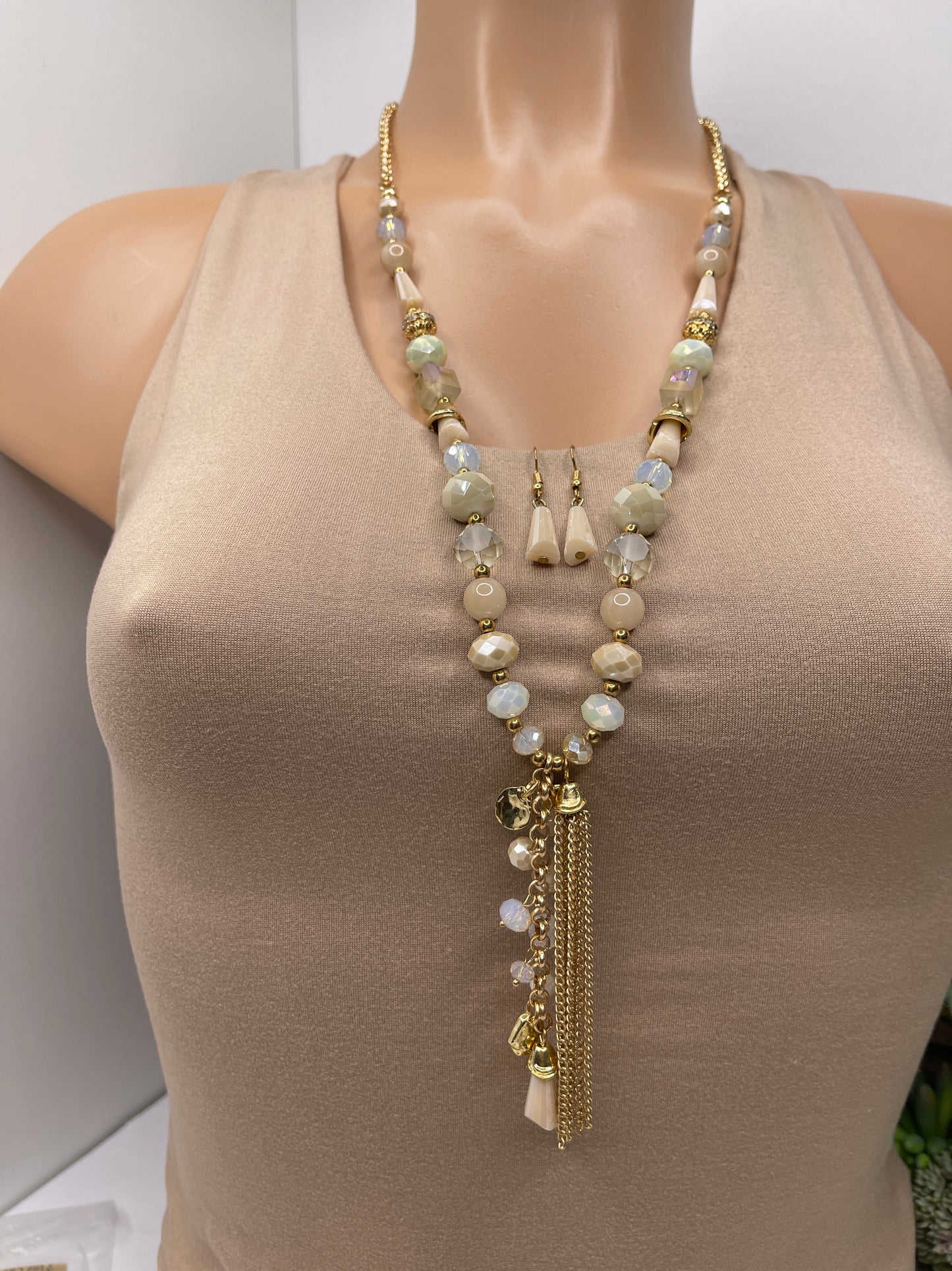 Lux Beaded Necklace with Earrings