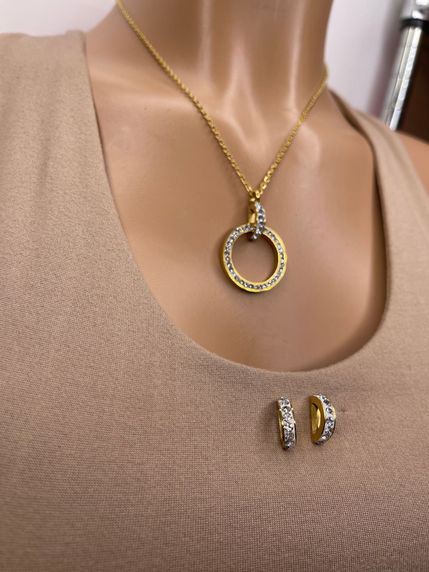 Gold Stainless steel Necklace Set/ Classy Necklace