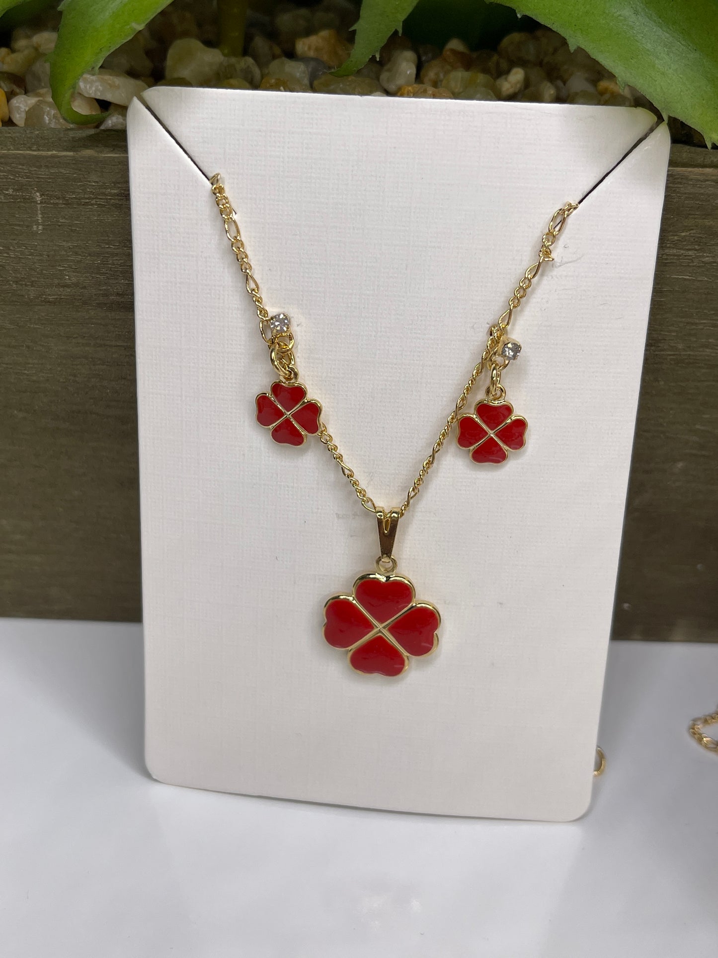 Clover Necklace Set (Multi color)