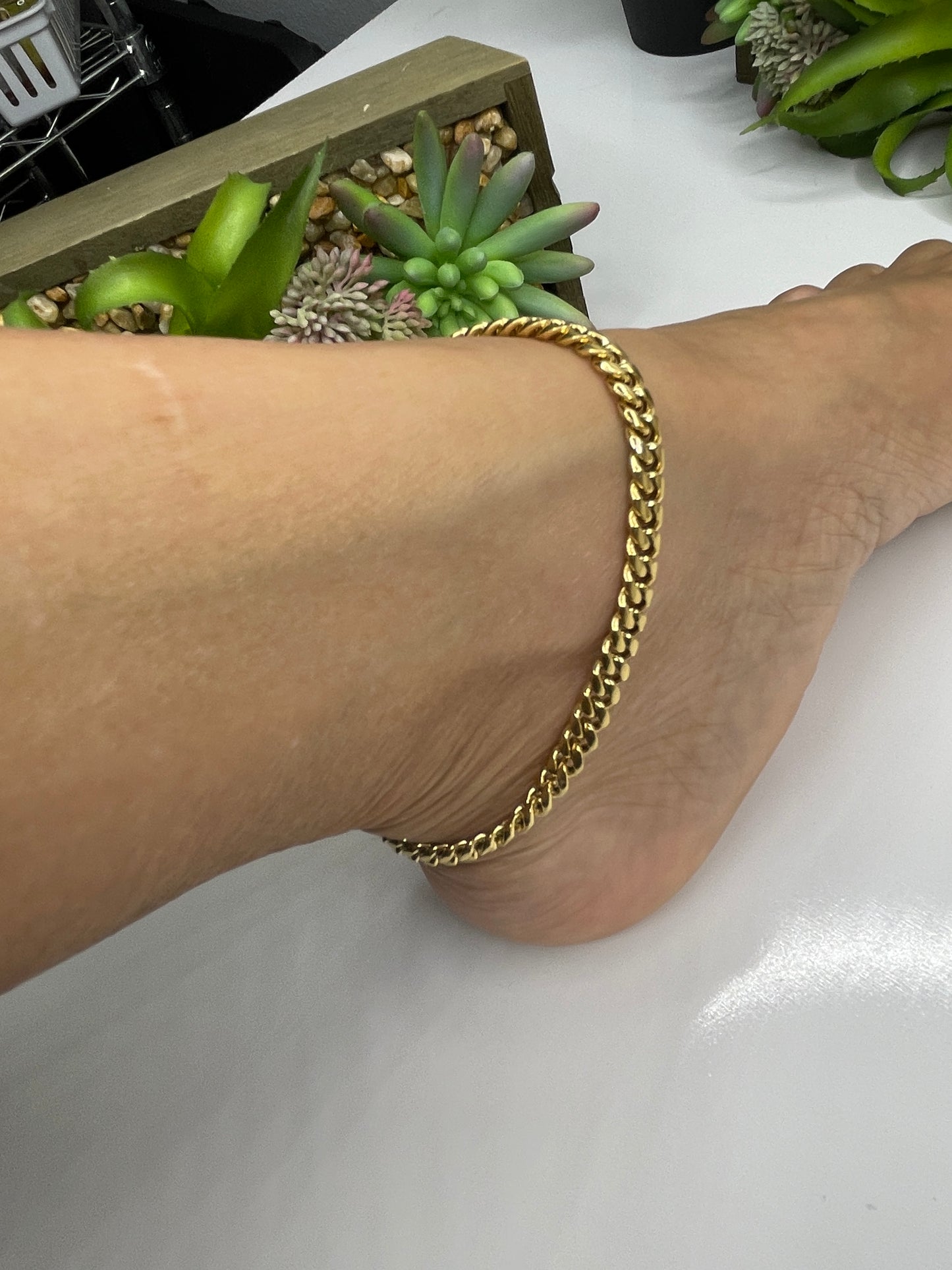 Gold Cuban Link Anklet 14 karat 6mm