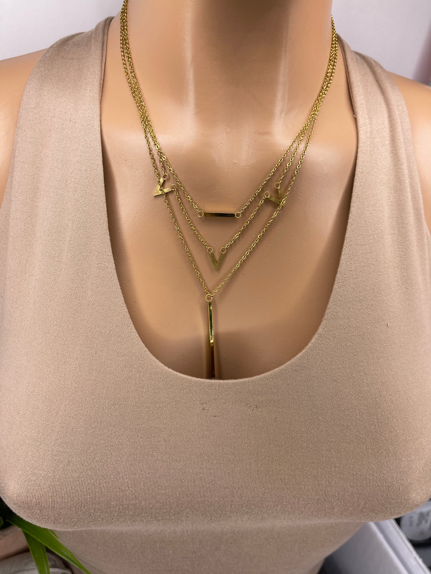 Three Layered Necklace with earrings