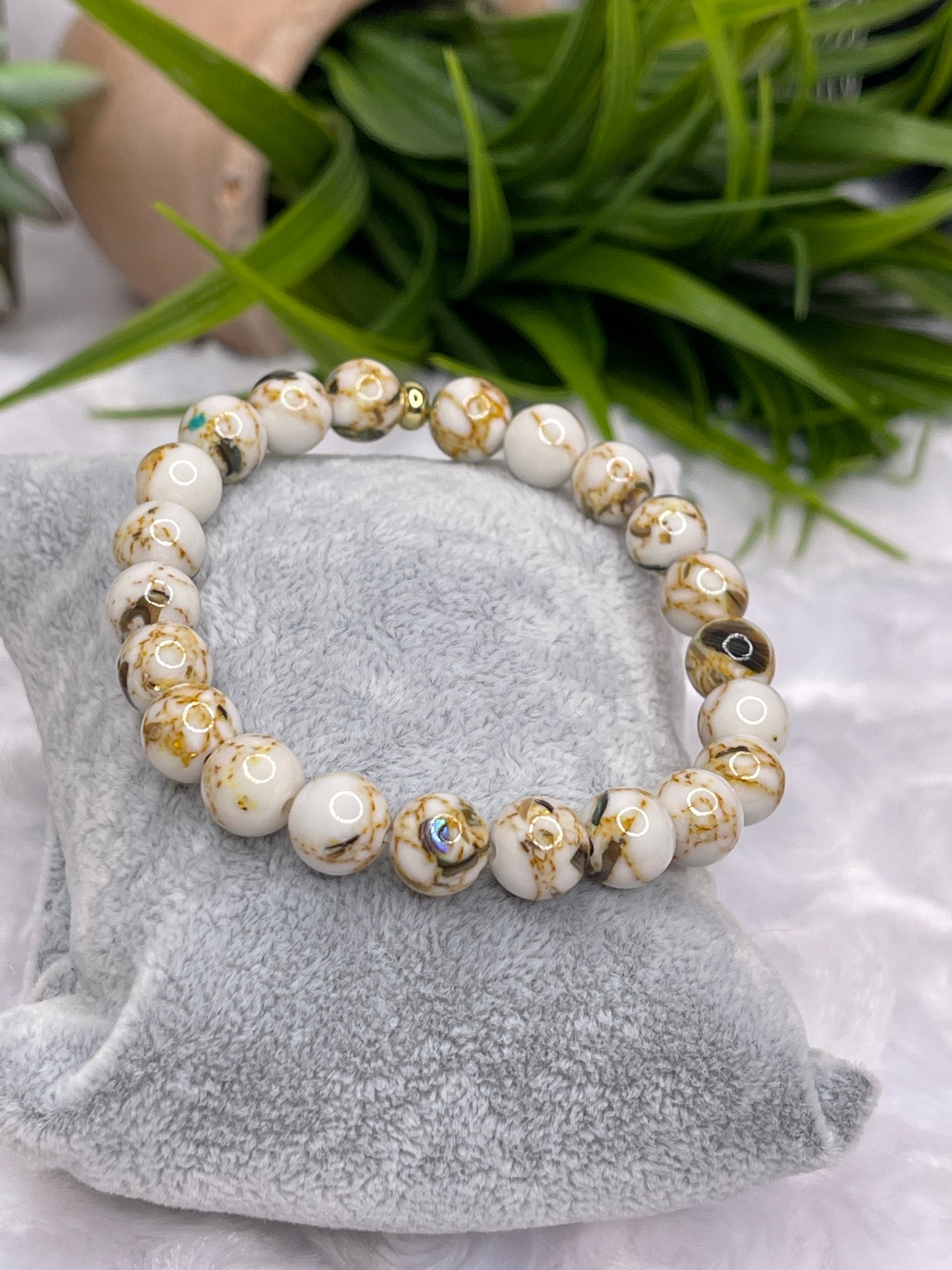 Sassy Agate white and Gold Beaded 18k stretch Bracelets