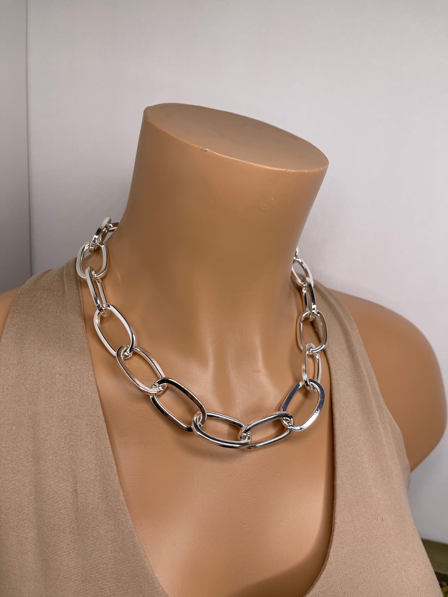 Silver Fashion Necklace