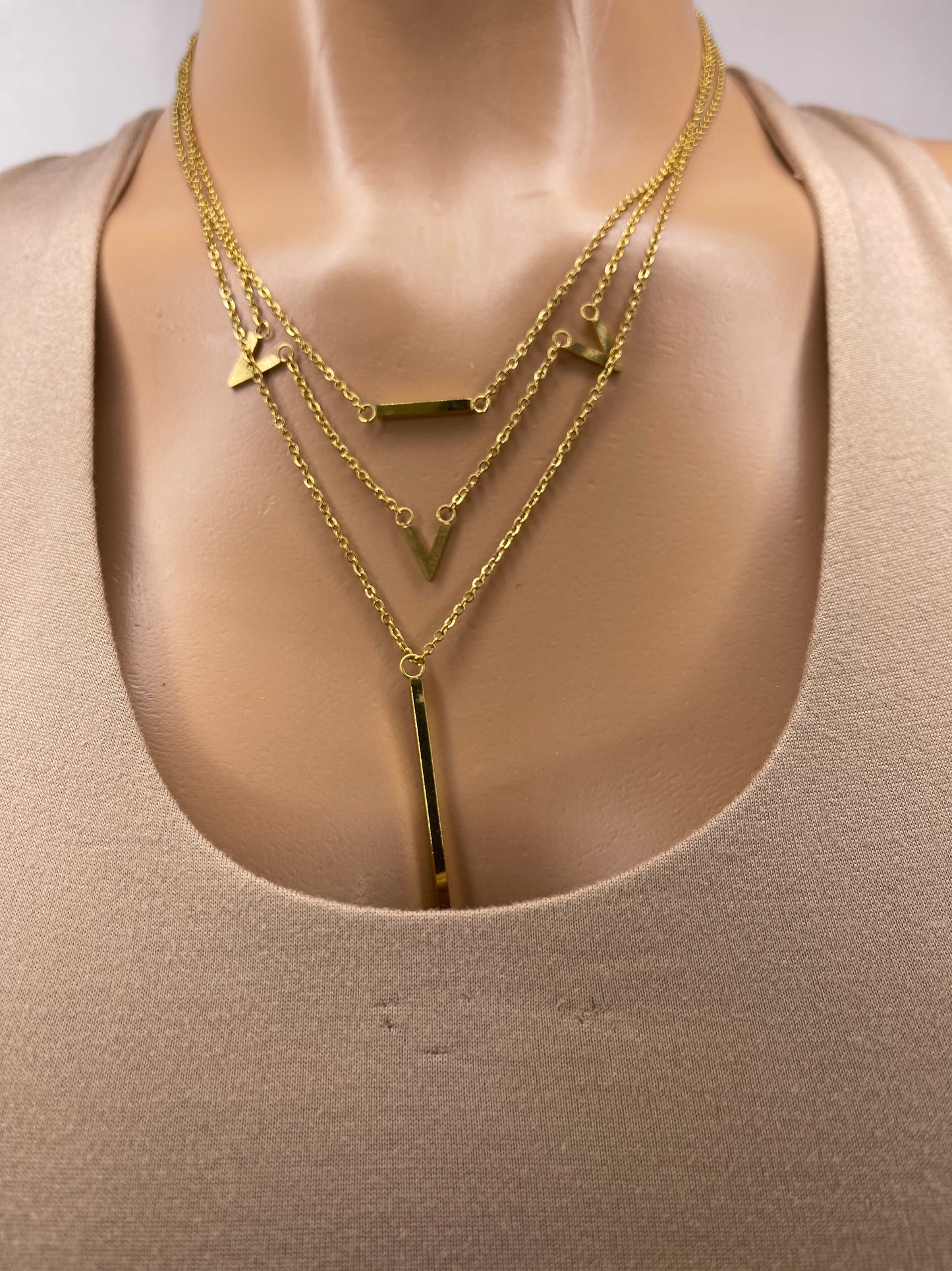 Three Layered Necklace with earrings